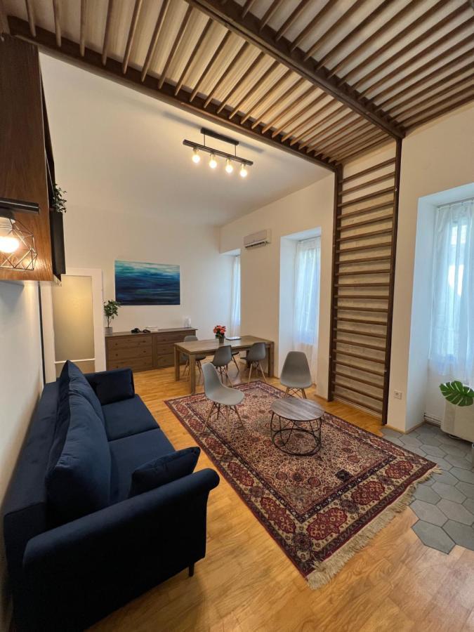 Azure King Residence In The Heart Of Будапеща Екстериор снимка