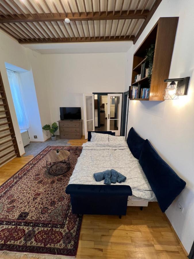 Azure King Residence In The Heart Of Будапеща Екстериор снимка